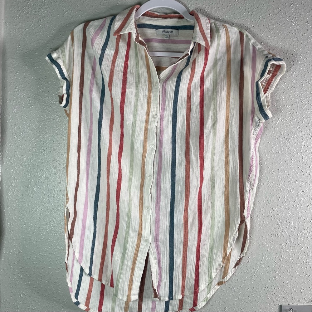 Madewell Red and Blue Button Down Shirt with Notched Collar and Relaxed Fit